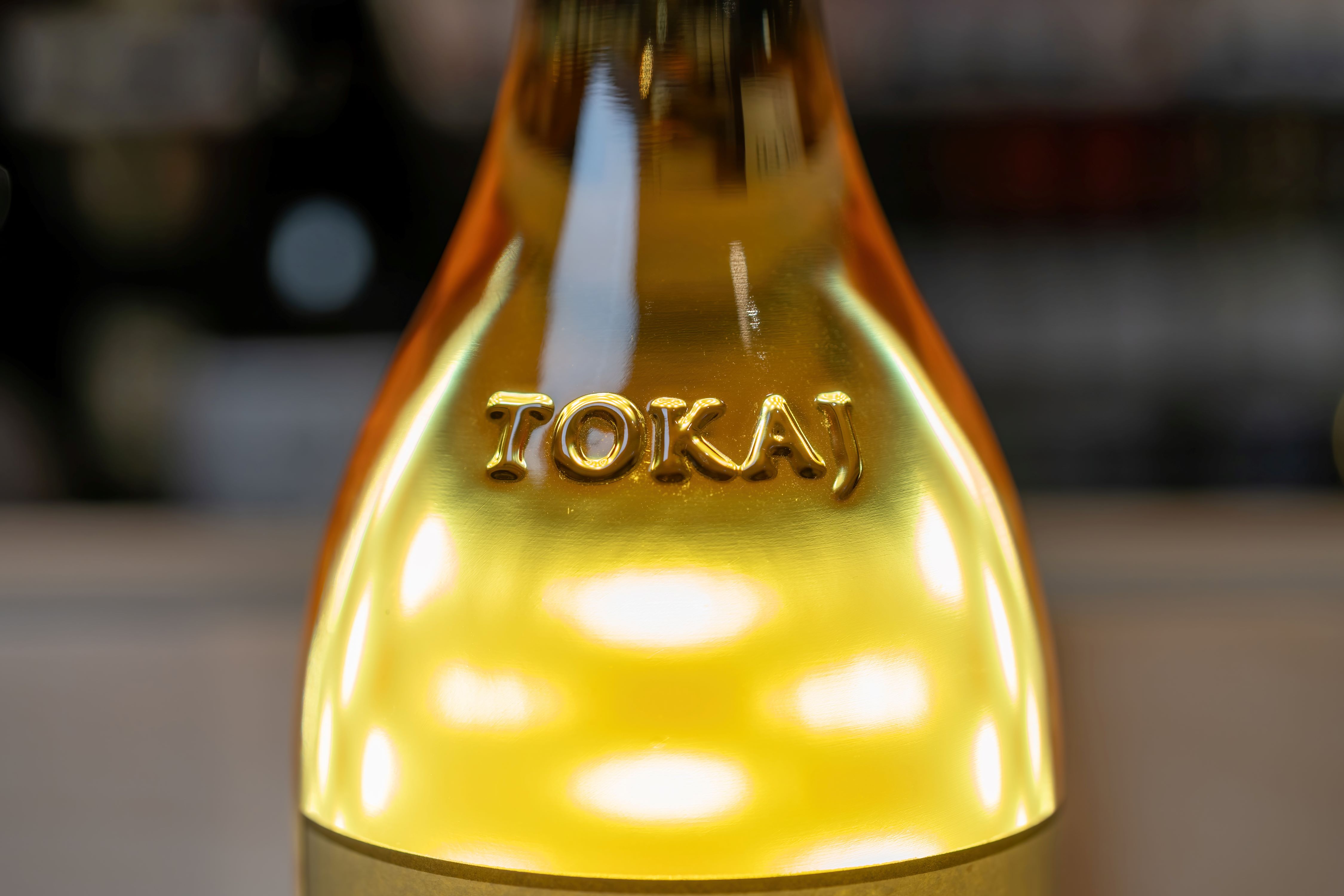 Hungarian wine bottle guide can you tell the quality of a wine by the