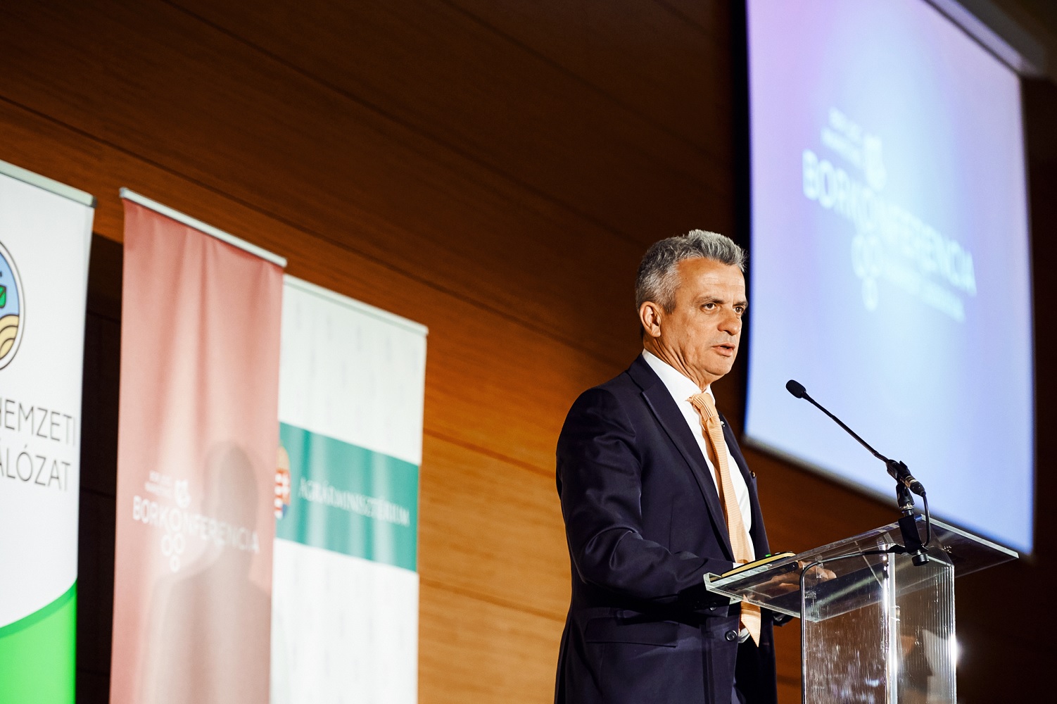 A 8. Borkonferencia Budapesten