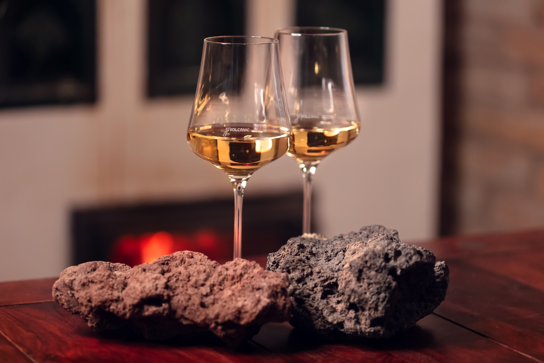 somlo_juhfark_pohar_kandalllo_vulkanikus_kovek_mg7704_langnandor_20211122_srgb_dpi72_hd_bor-hu-1